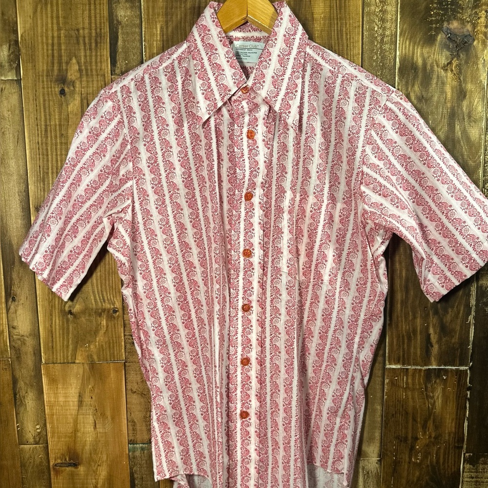 Men’s vintage Career Club cotton blend single stitch short sleeve paisley print